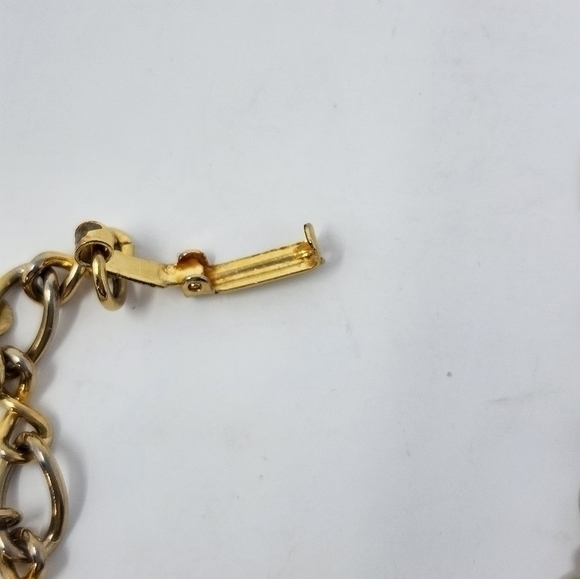 Multi Color Heart Charm Gold Tone Bracelet - Picture 5 of 9